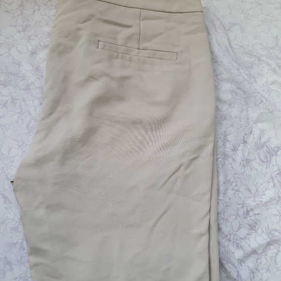 Nice Zara basic pants .It's about 37" length - Picture 2 of 4